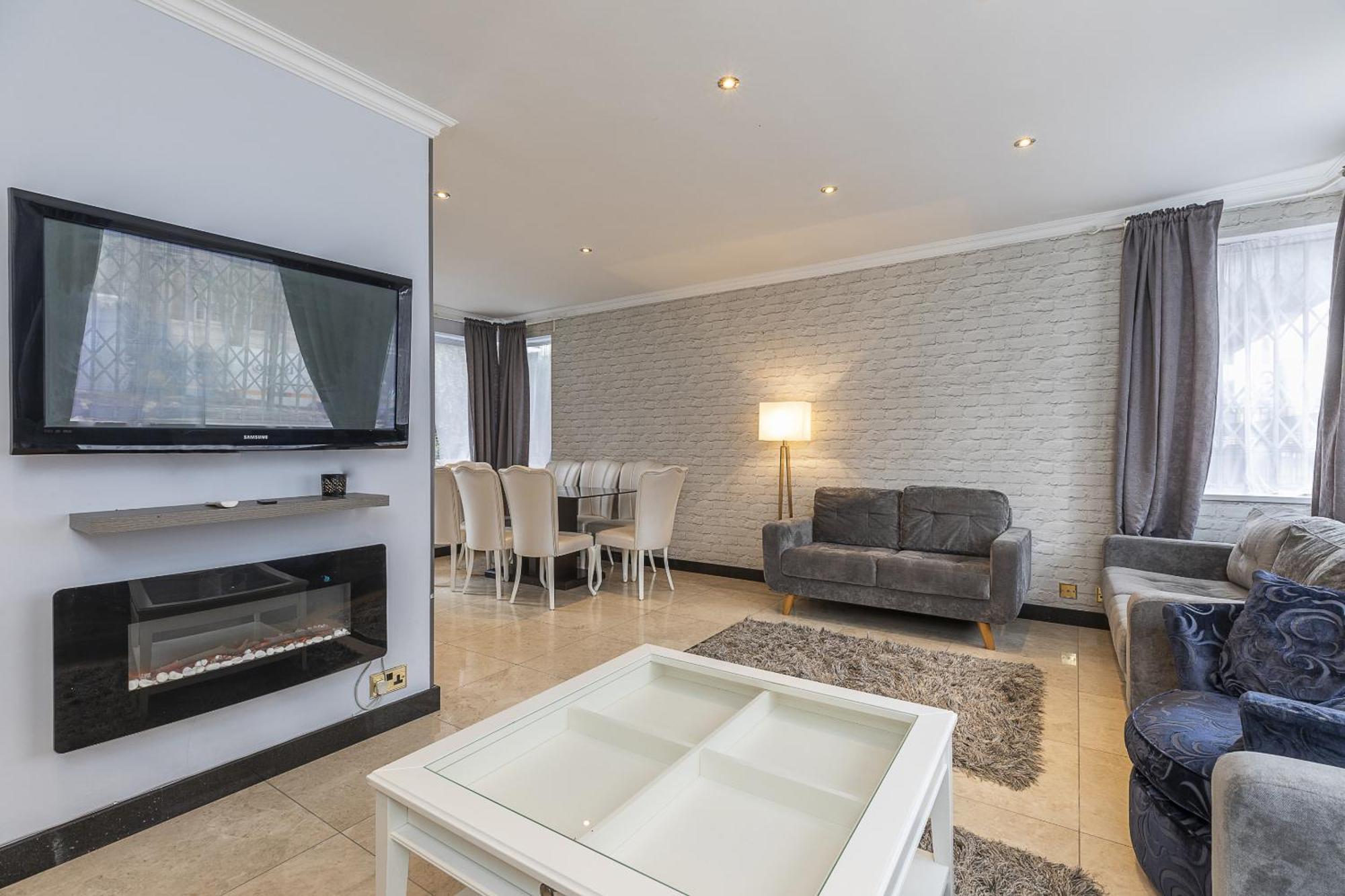 Gorgeous 4 Bedrooms Apartment Near Hyde Park And Oxford St ลอนดอน ภายนอก รูปภาพ