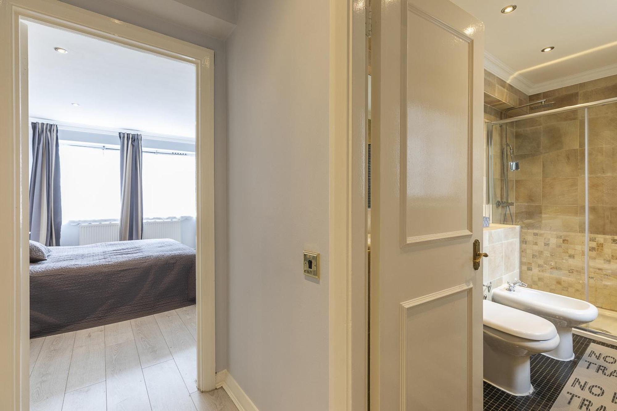 Gorgeous 4 Bedrooms Apartment Near Hyde Park And Oxford St ลอนดอน ภายนอก รูปภาพ